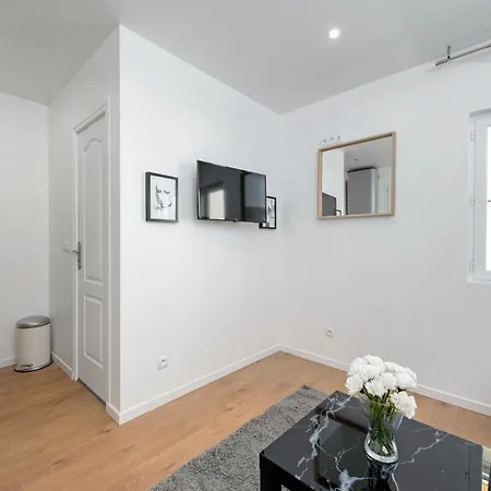 Dreamy And Charming Studio Near Paris * Saint-Ouen (Seine-Saint-Denis)